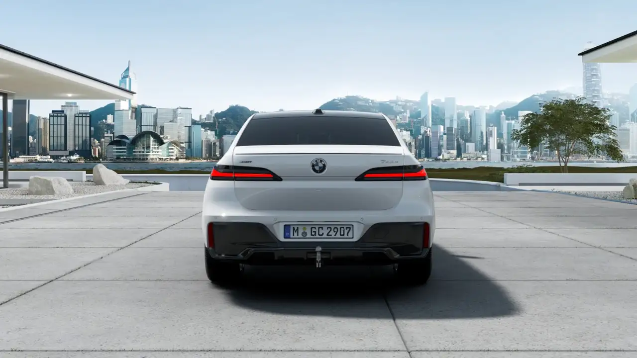 BMW 740 5