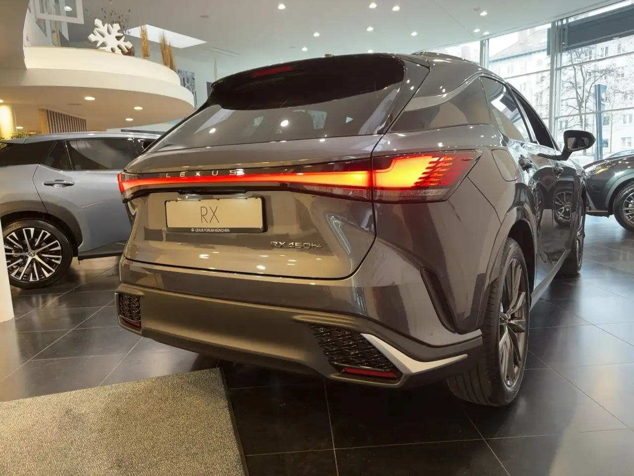 Lexus RX 6