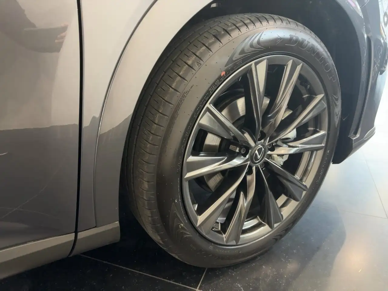 Lexus RX 8