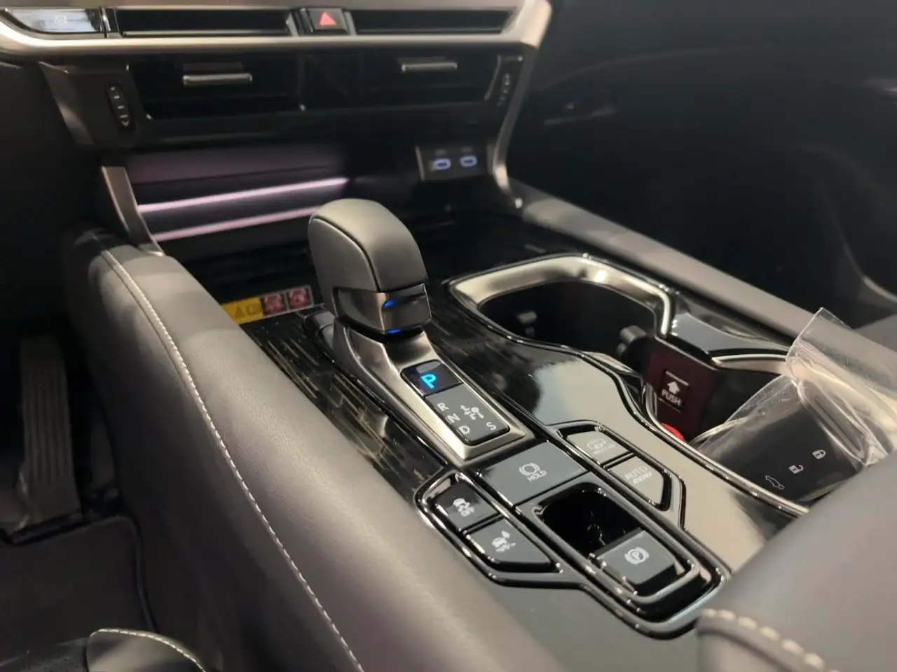 Lexus RX 15