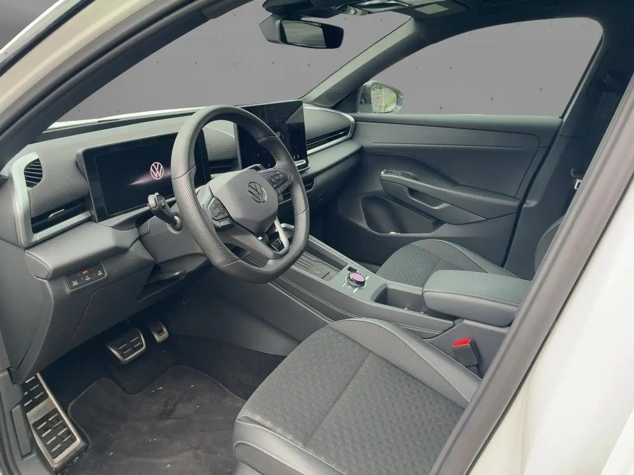 Volkswagen T-Roc 8