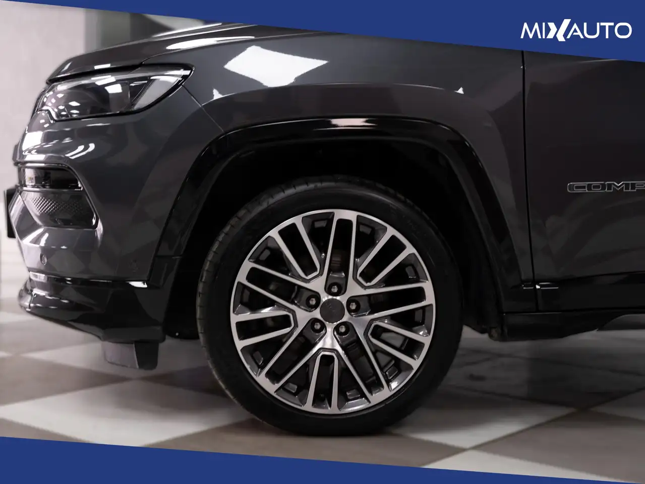 Jeep Compass 8