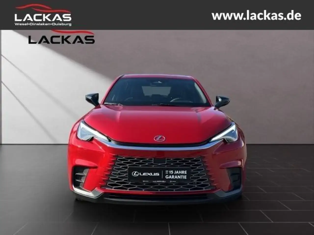 Lexus LBX 8