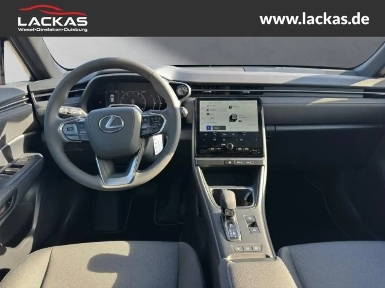 Lexus LBX 14