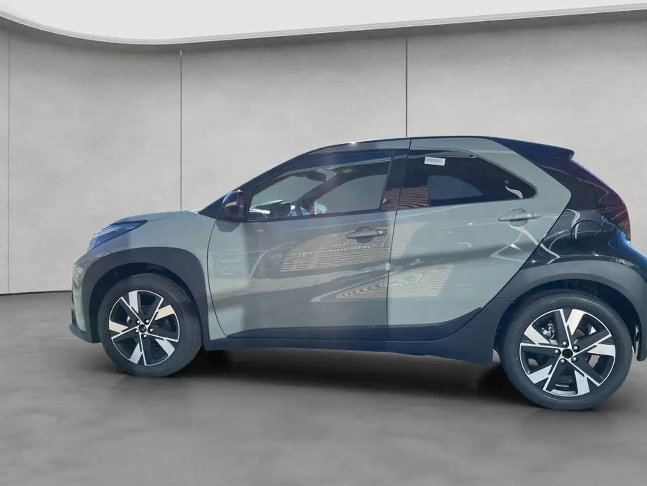 Toyota Aygo X 2