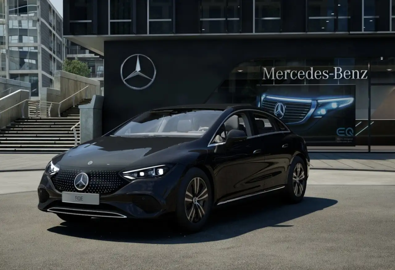 Mercedes-Benz EQE 300 2