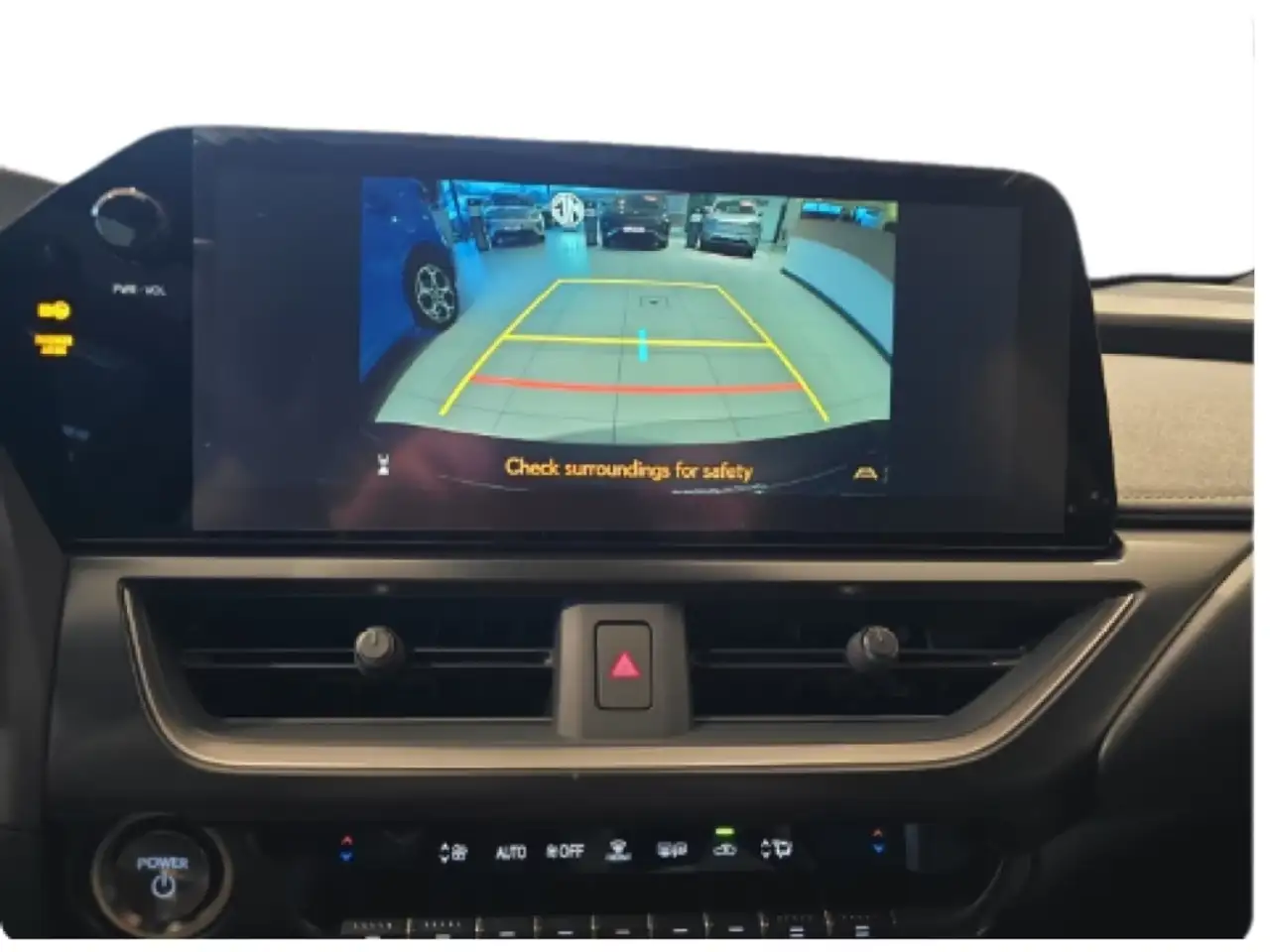 Lexus UX 9