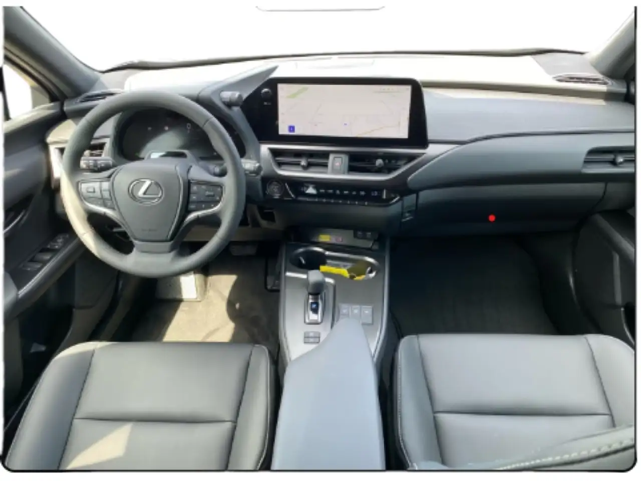 Lexus UX 12