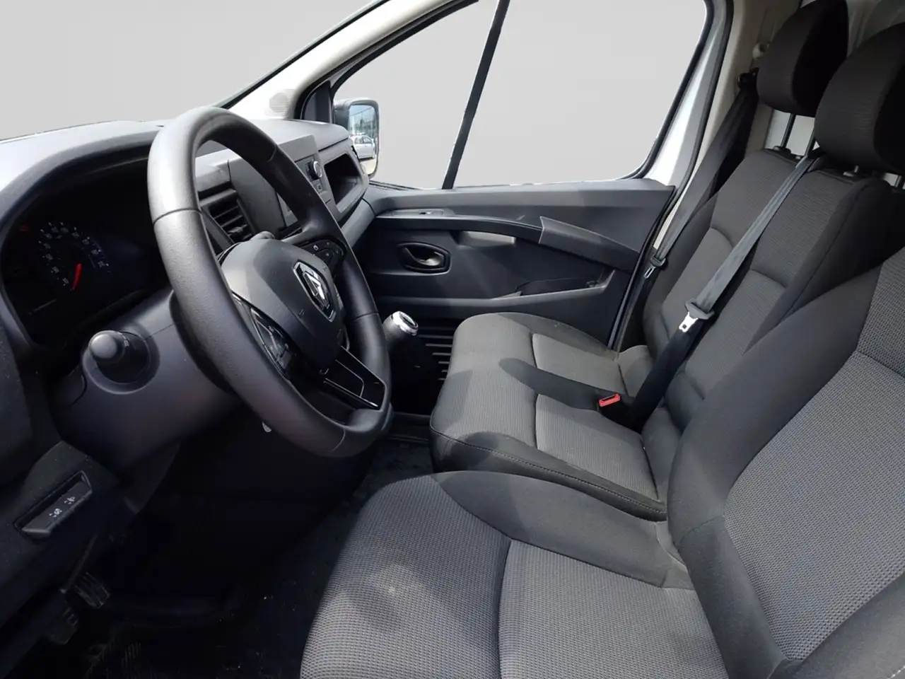 Renault Trafic 10