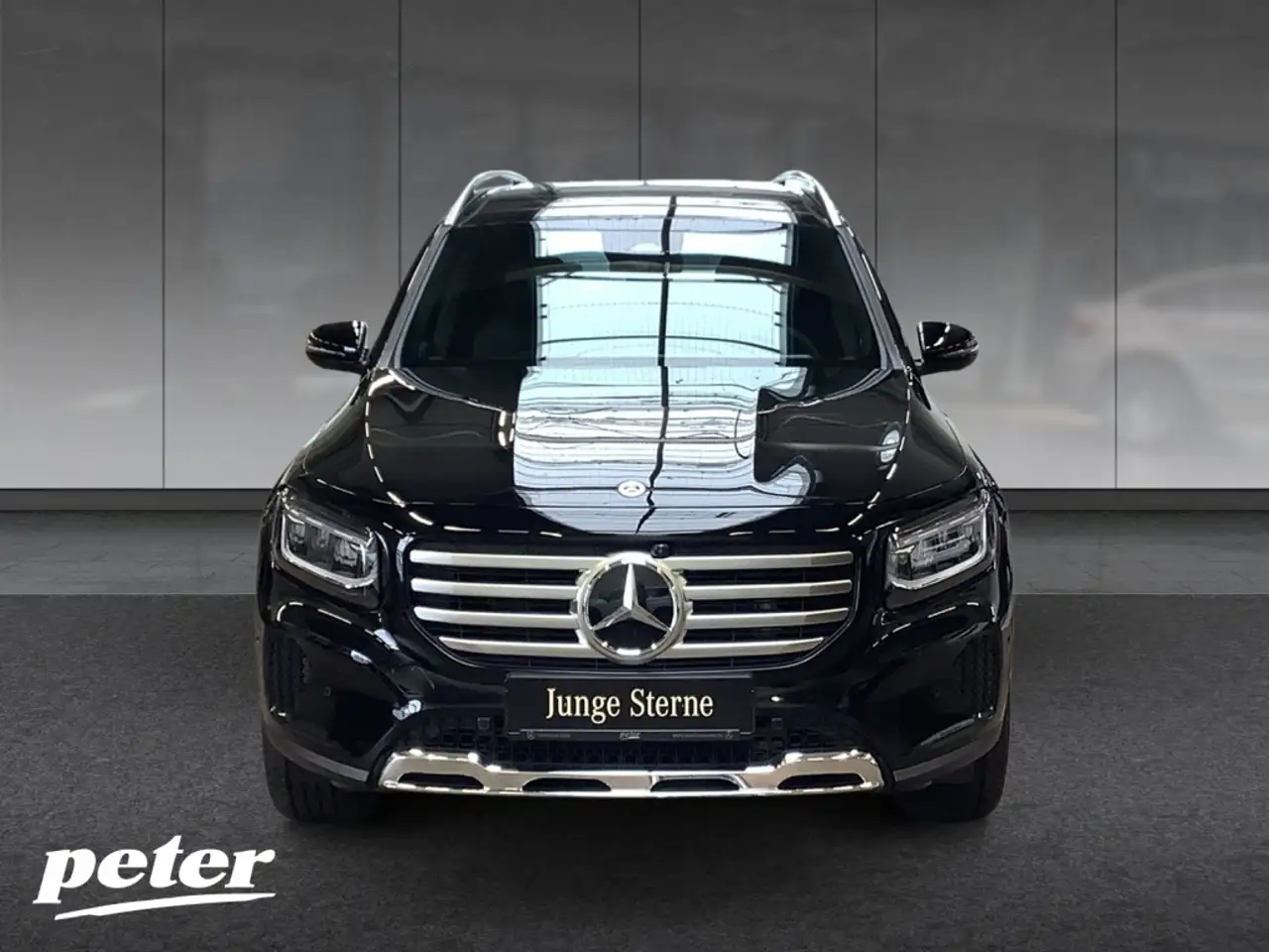 Mercedes-Benz GLB 200 2