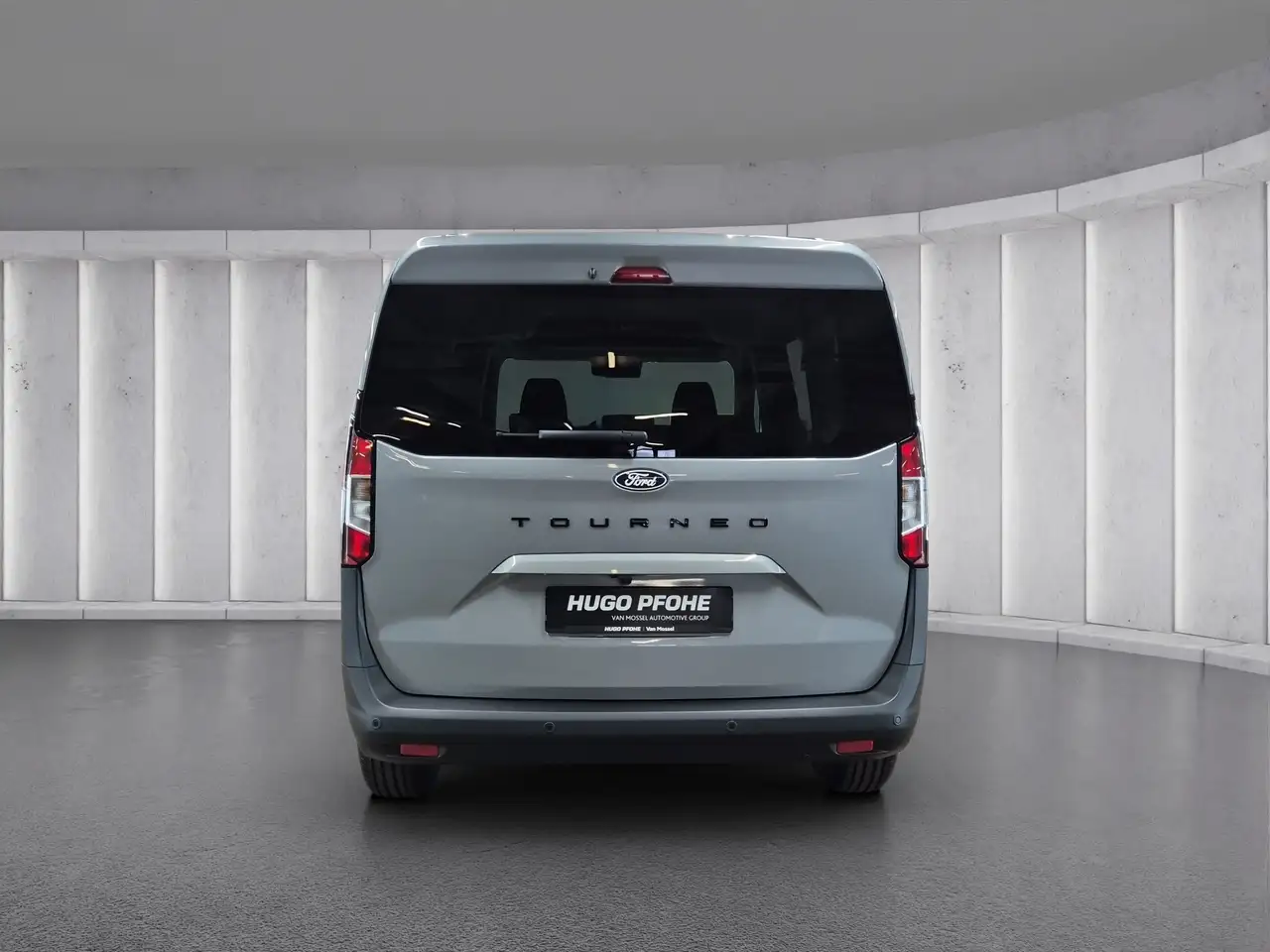 Ford Tourneo 4