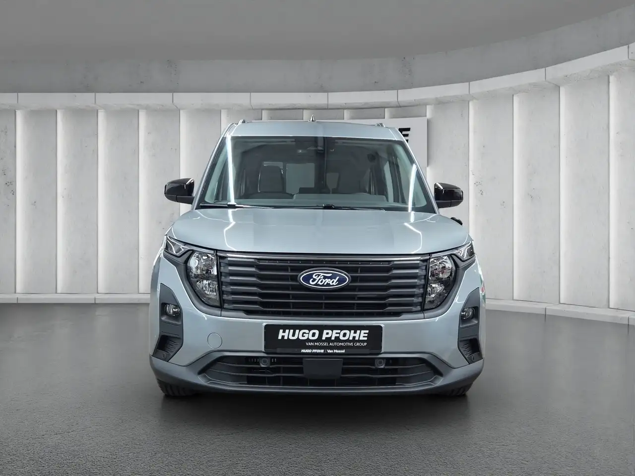 Ford Tourneo 8