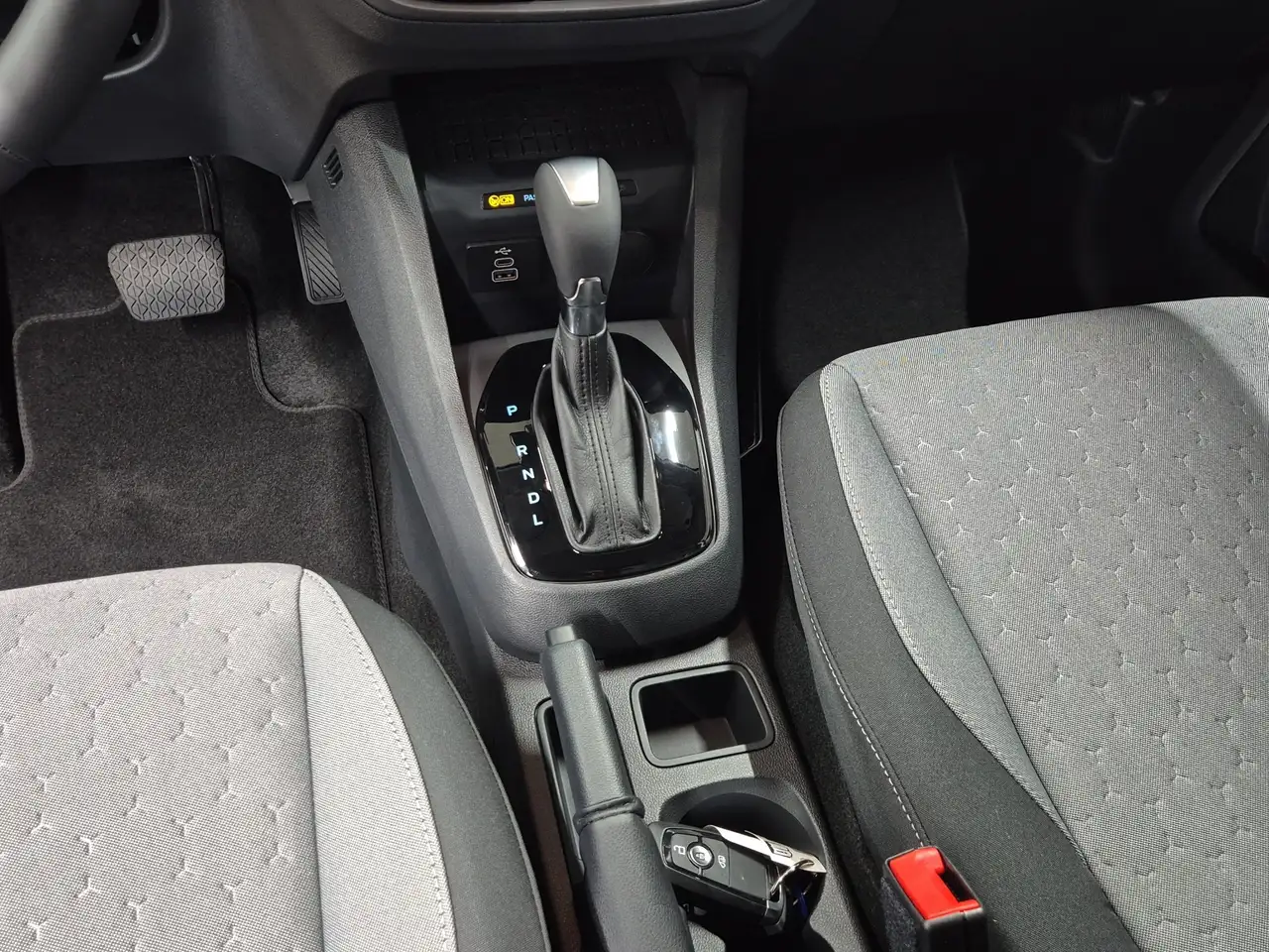 Ford Tourneo 14