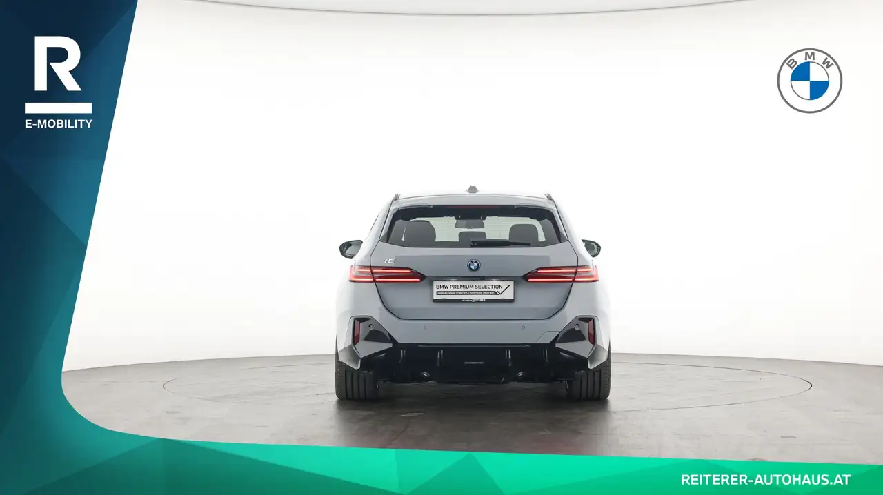 BMW i5 5