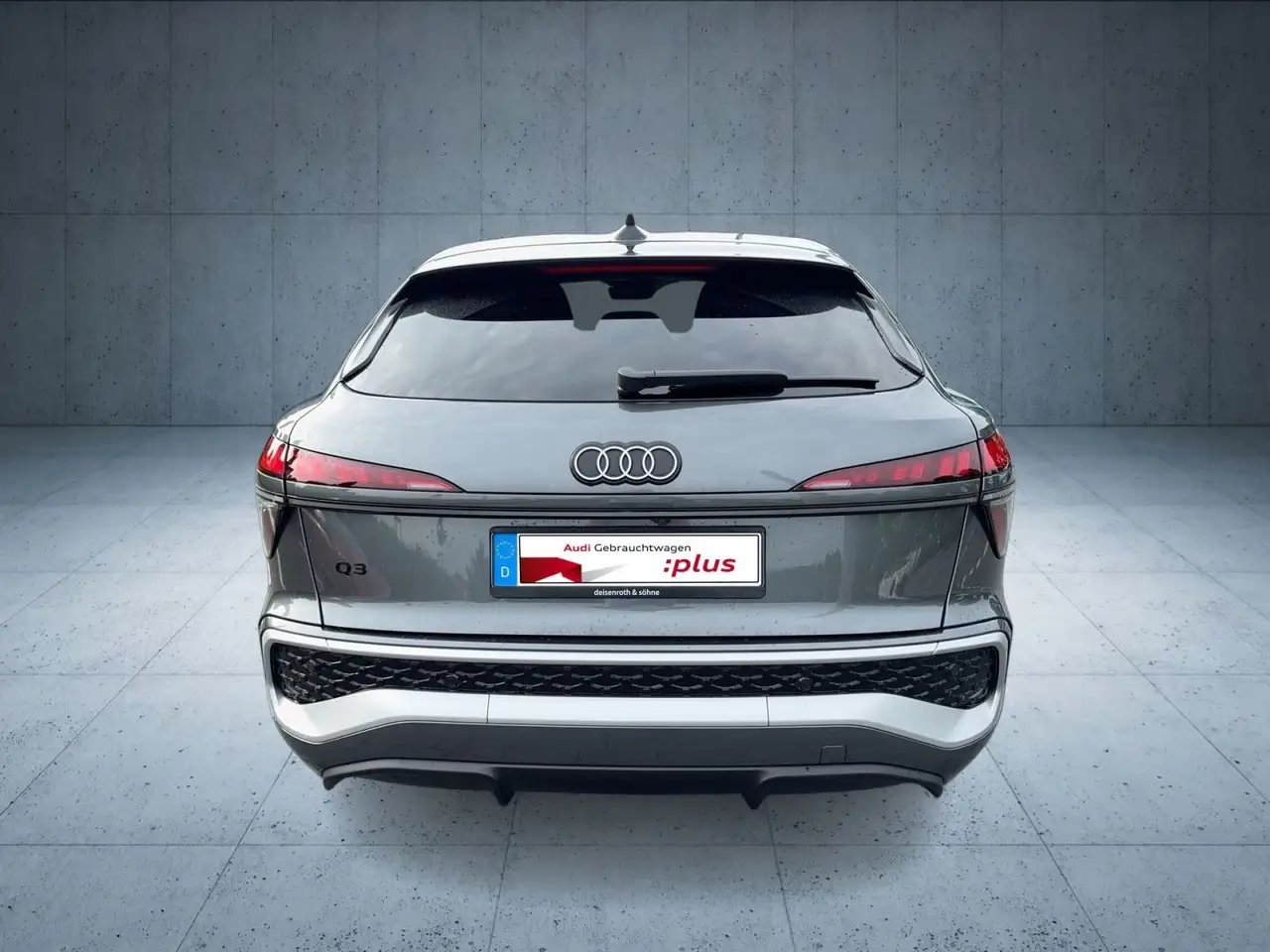 Audi Q3 4