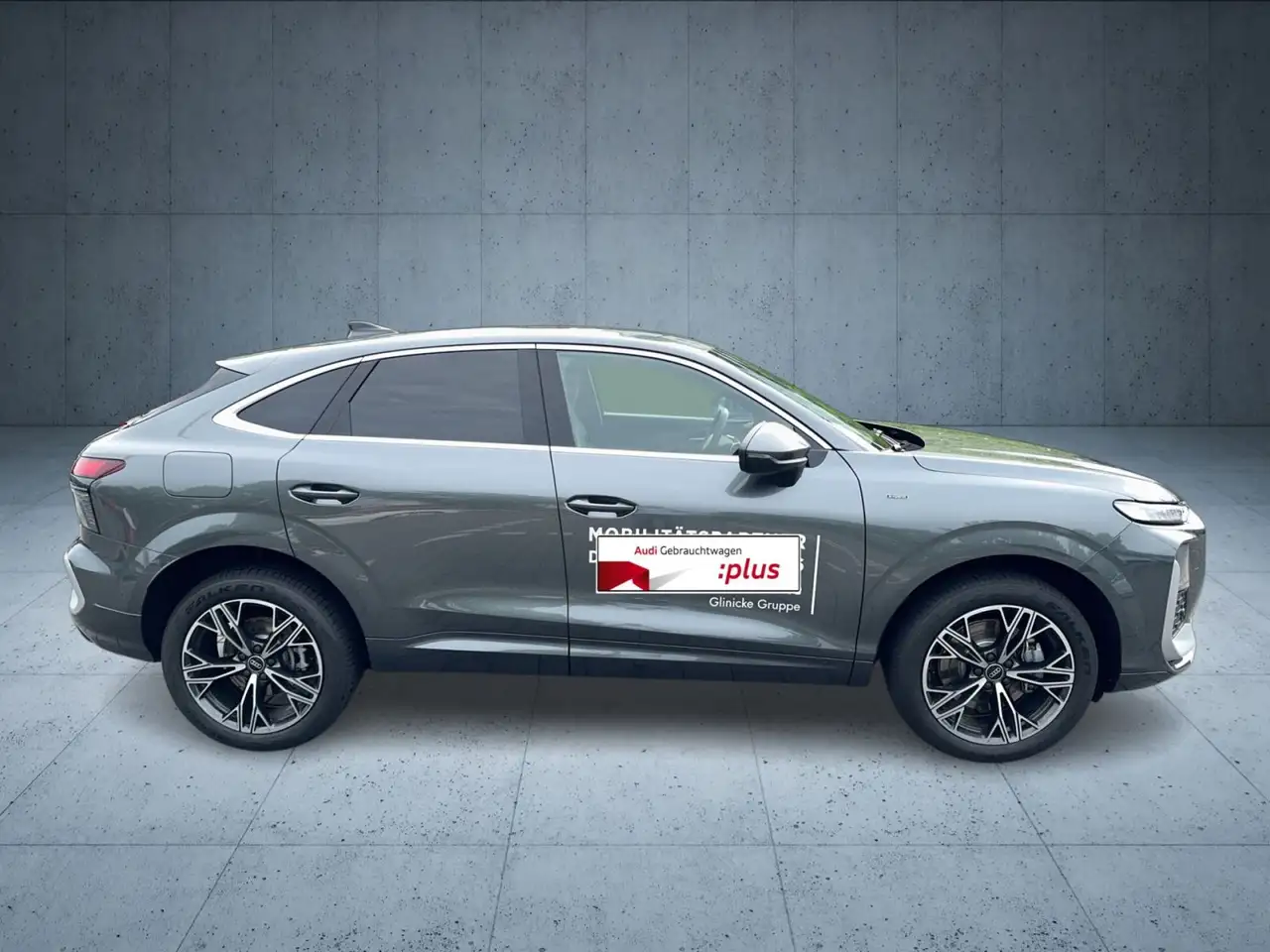 Audi Q3 6