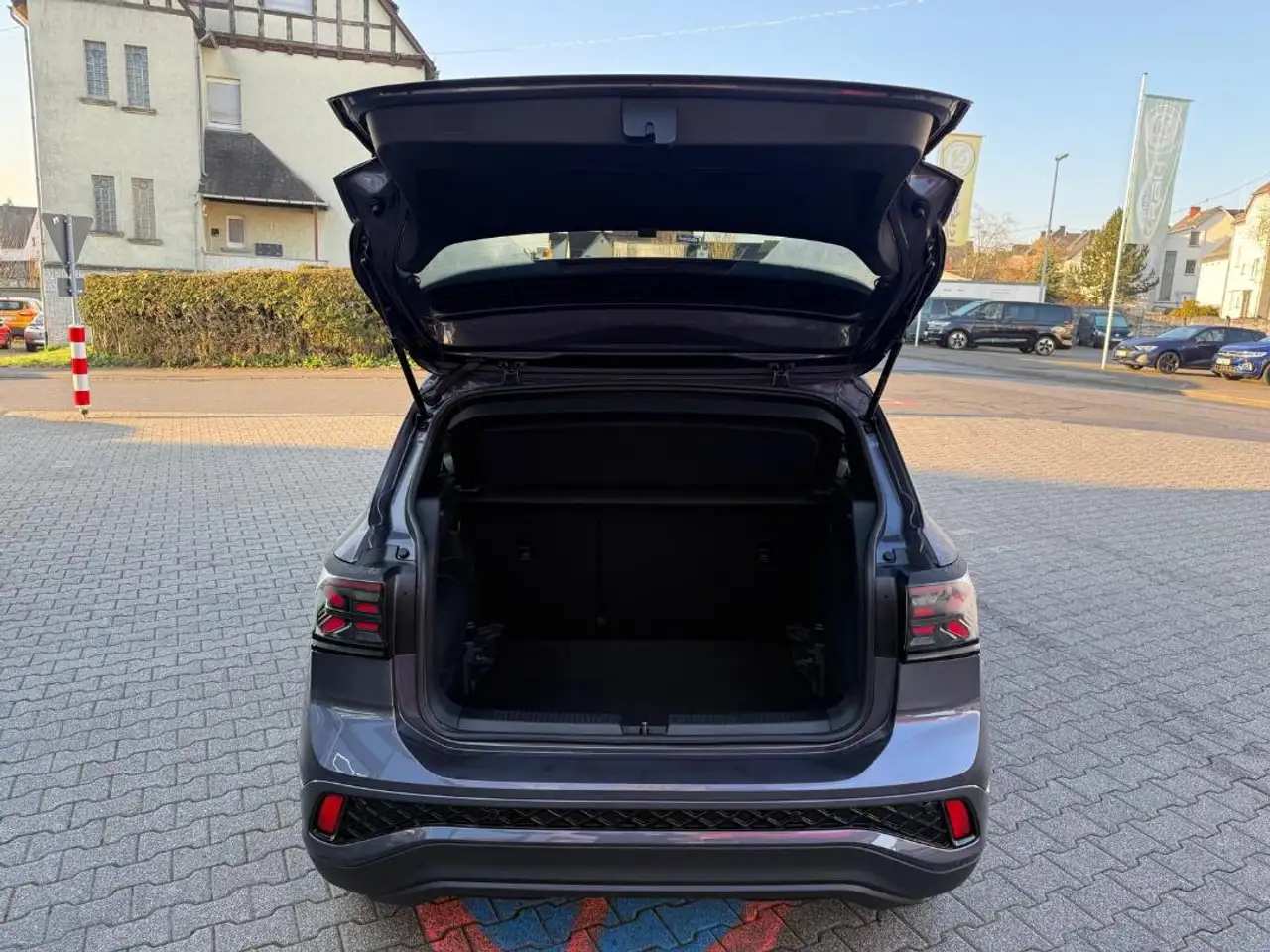 Volkswagen T-Cross 4