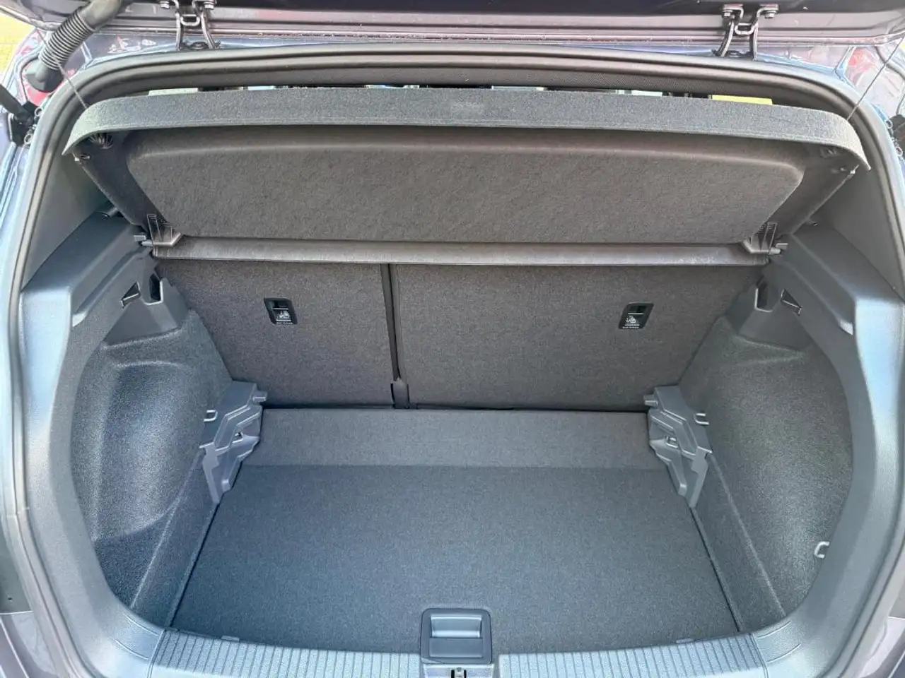Volkswagen T-Cross 5