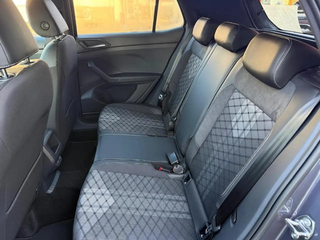 Volkswagen T-Cross 9