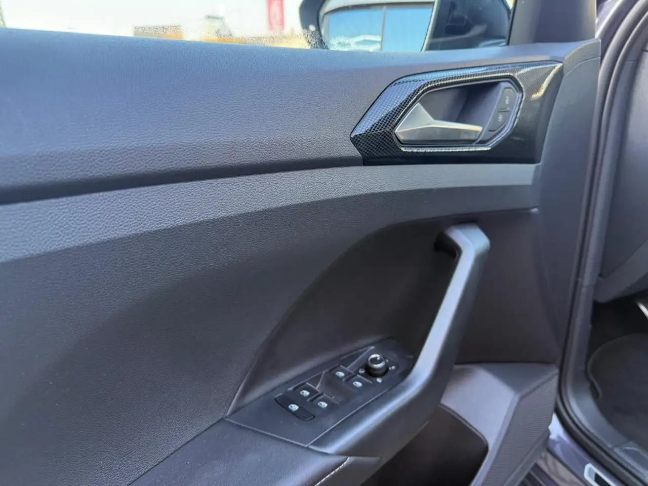 Volkswagen T-Cross 11