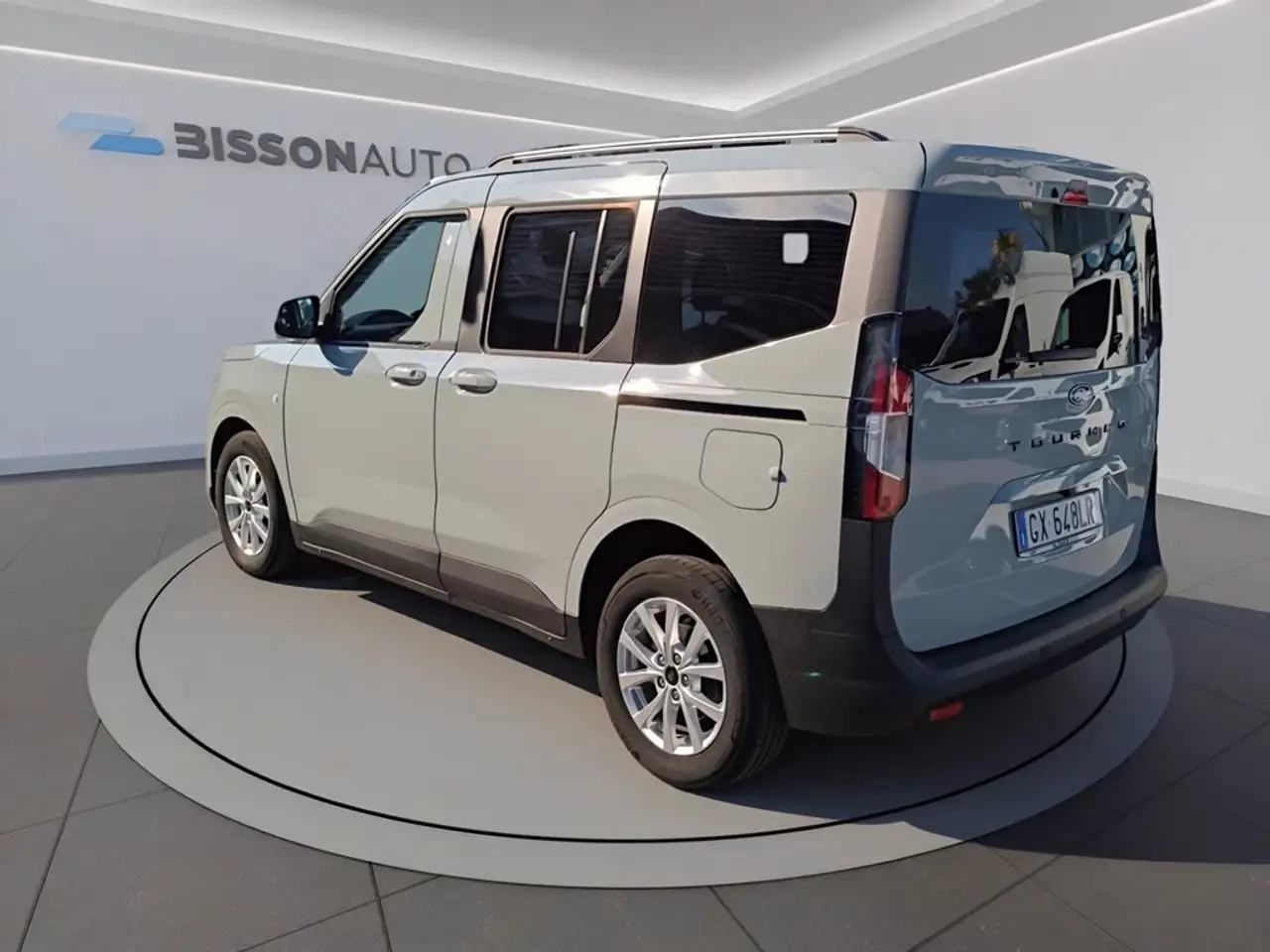 Ford Tourneo 3