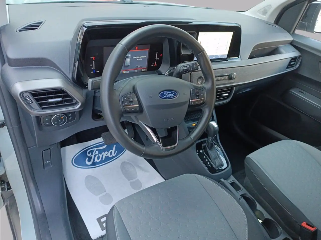Ford Tourneo 9