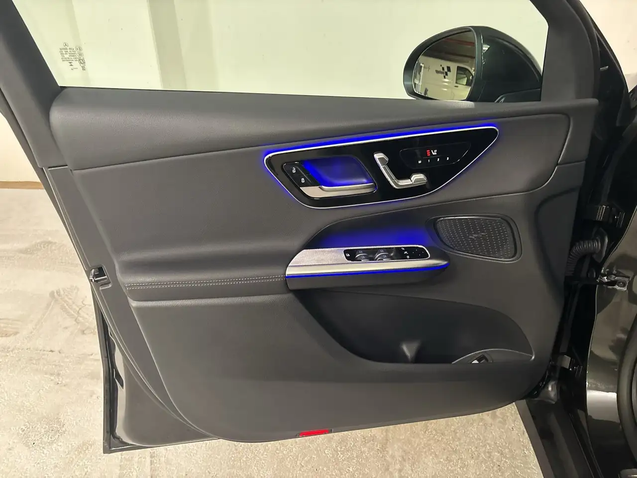 Mercedes-Benz GLC 220 11