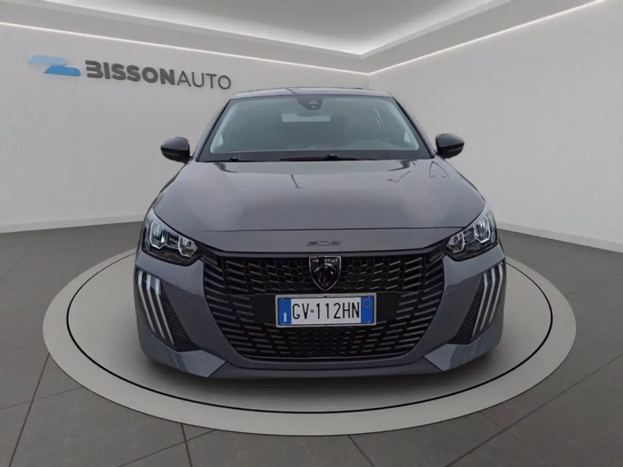 Peugeot 208 8