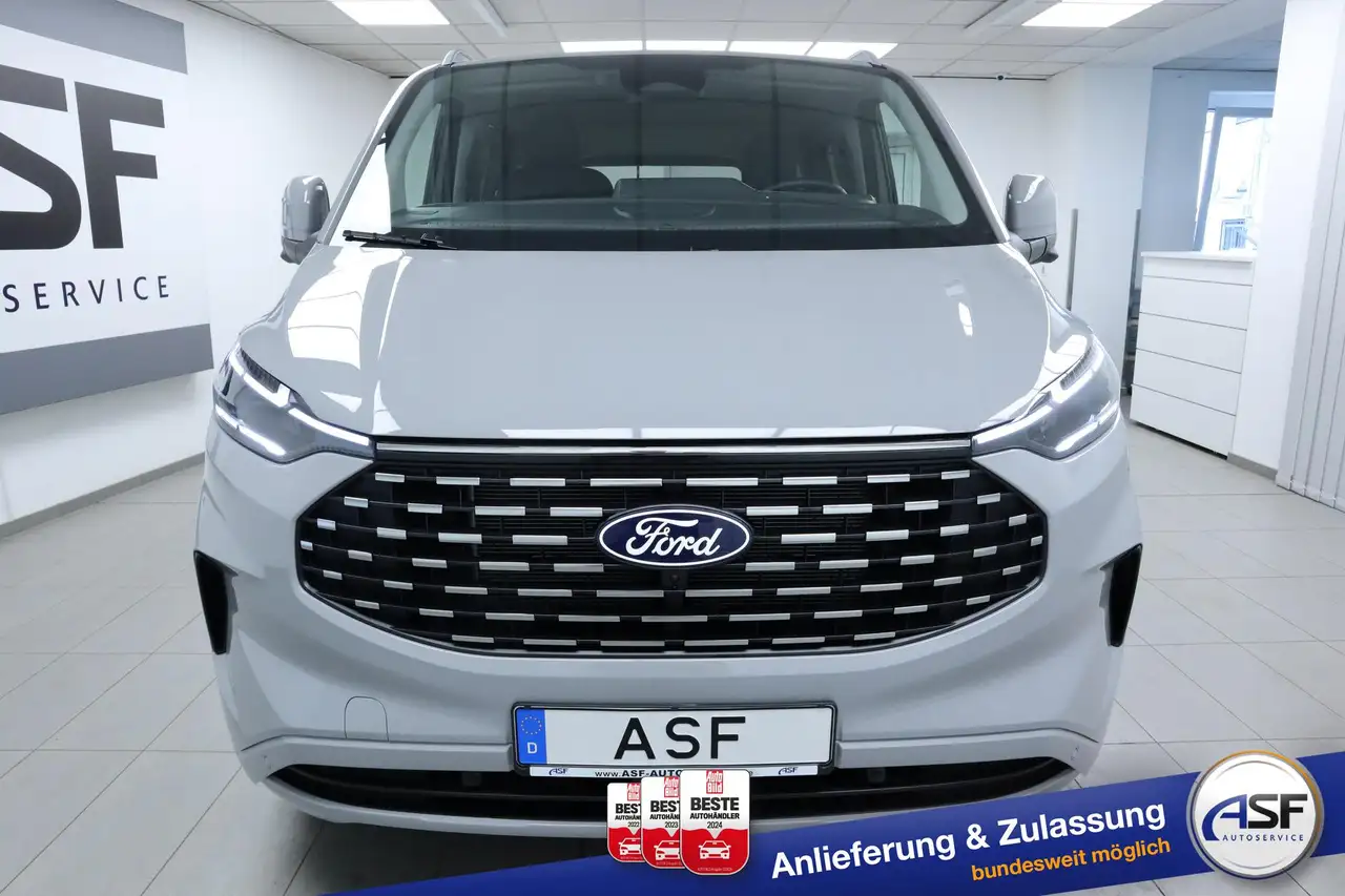 Ford Tourneo 3