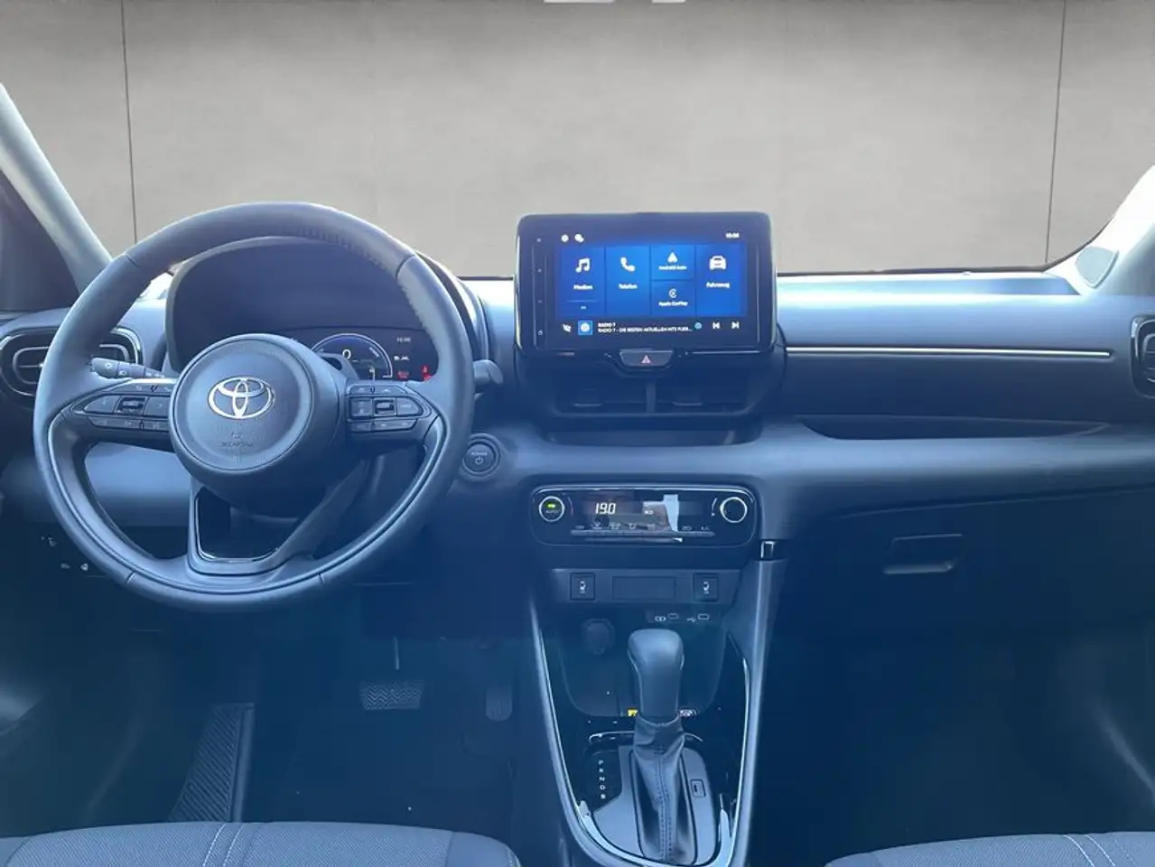 Toyota Yaris 13