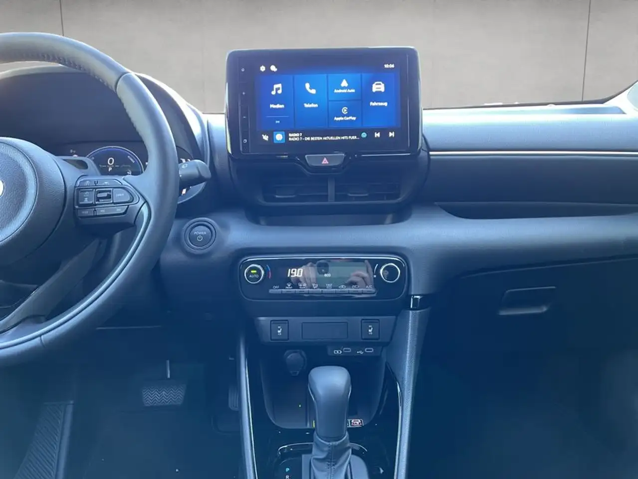 Toyota Yaris 14