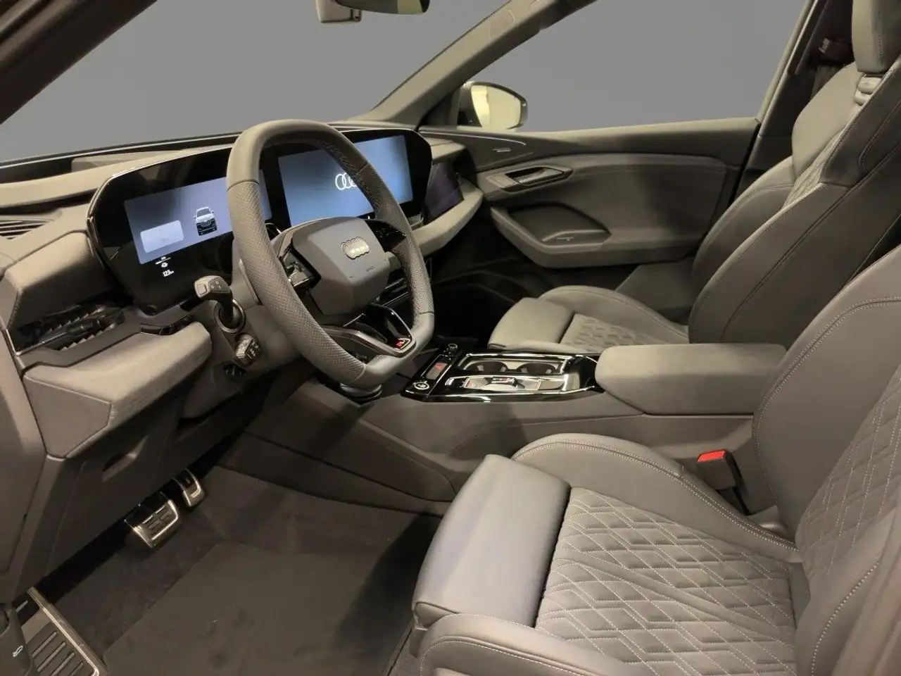 Audi Q6 10