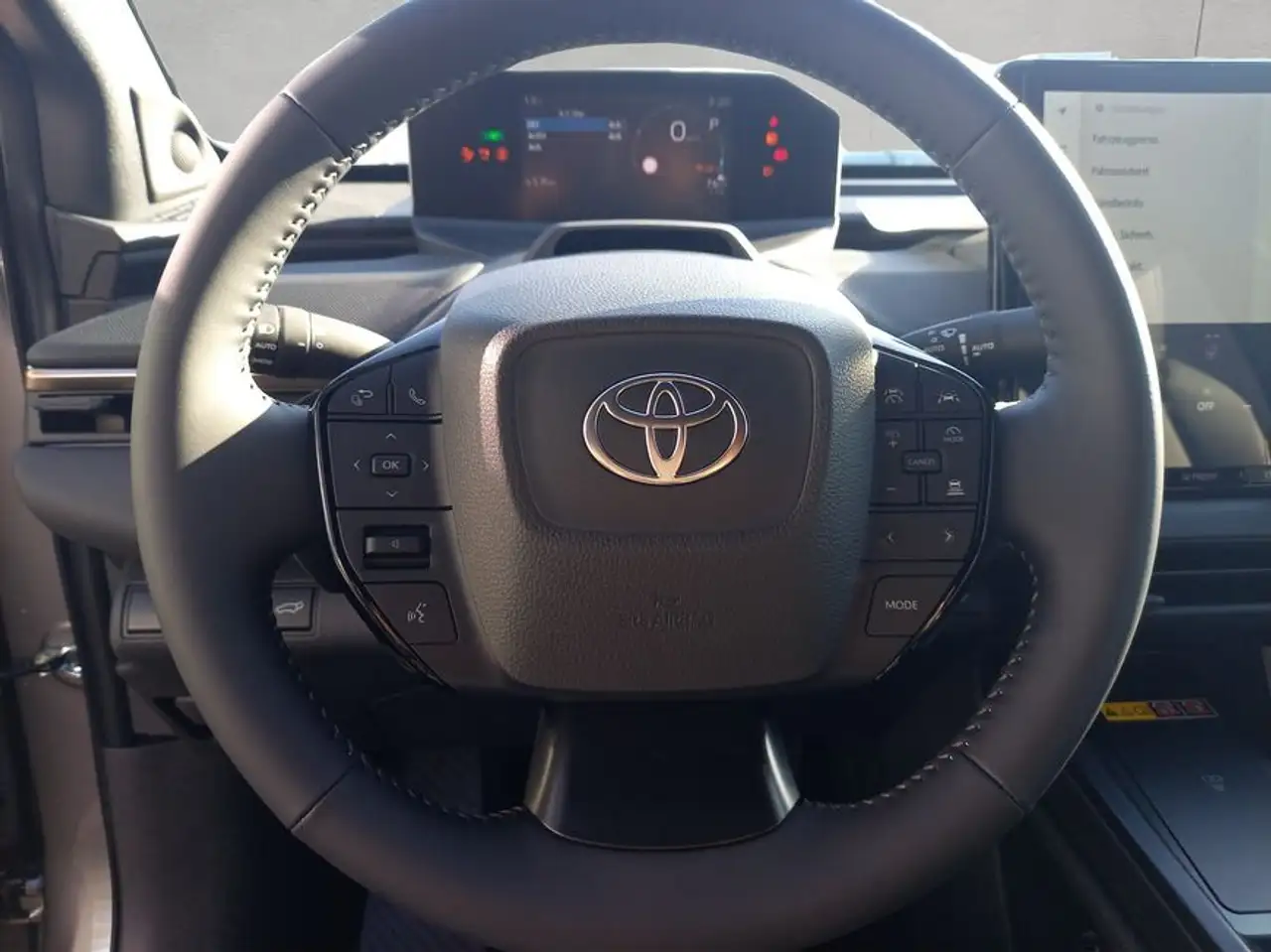 Toyota bZ4X 11