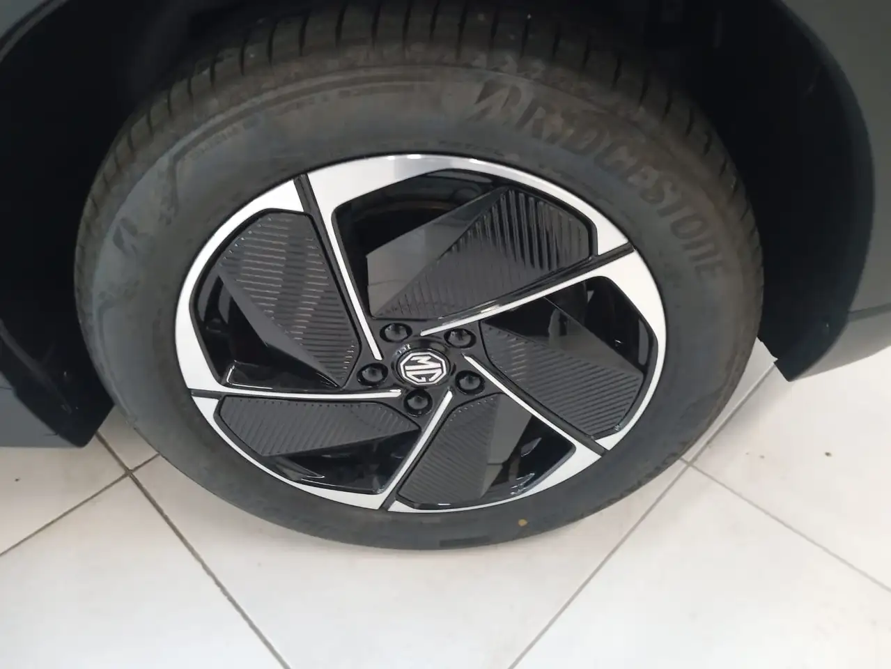 MG MG5 S5 11
