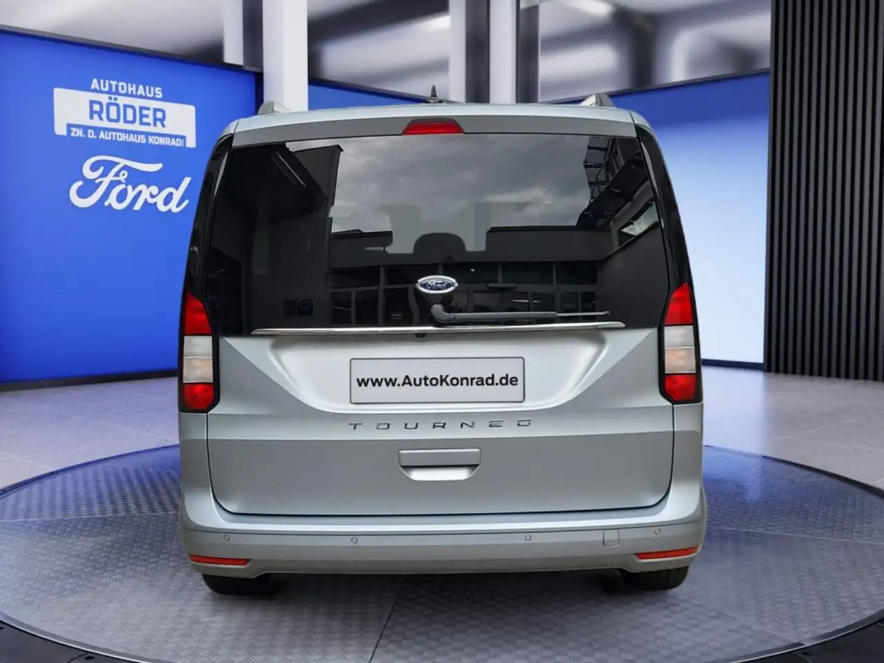 Ford Tourneo 6