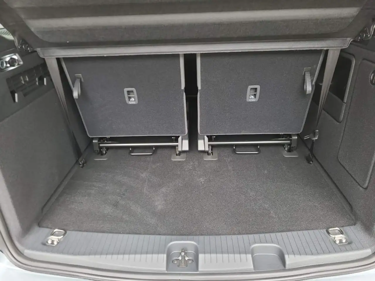 Ford Tourneo 7