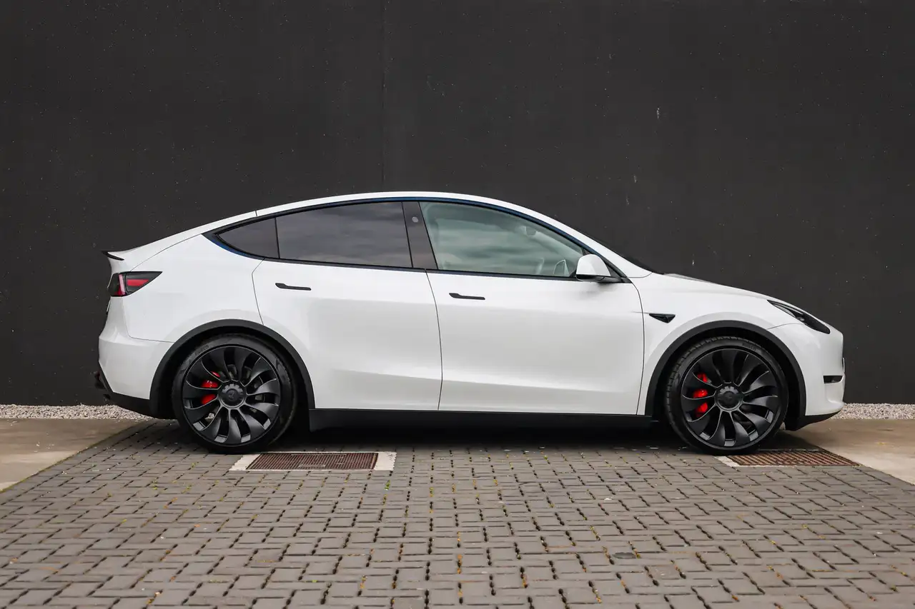 Tesla Model 4