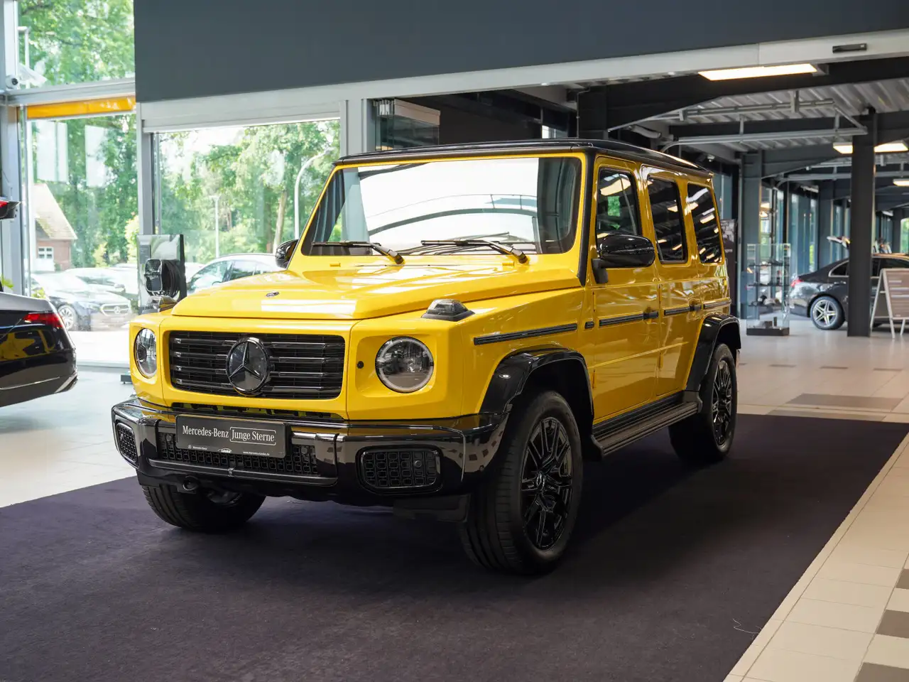 Mercedes-Benz G 450 7