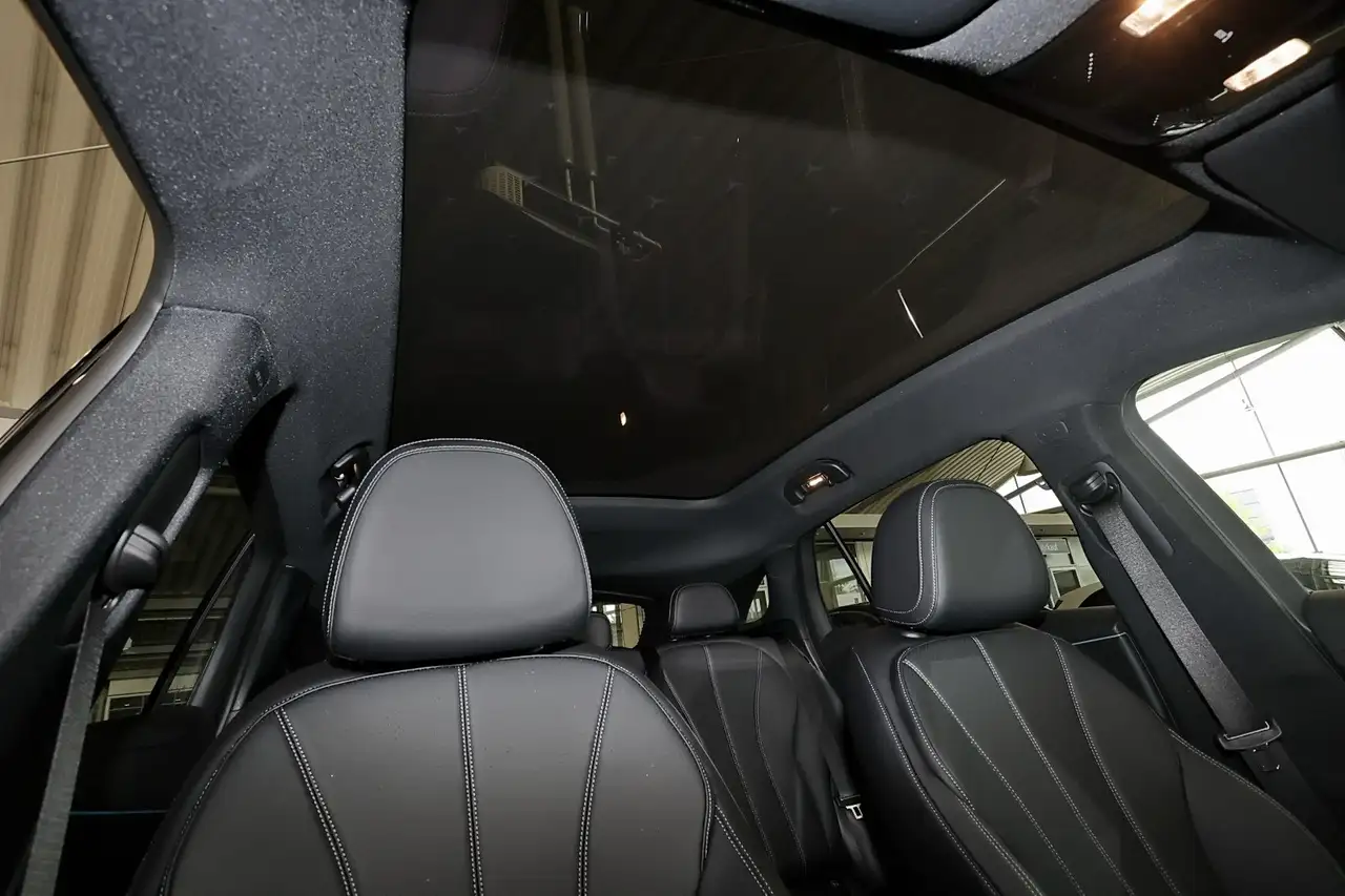Mercedes-Benz GLC 400 7