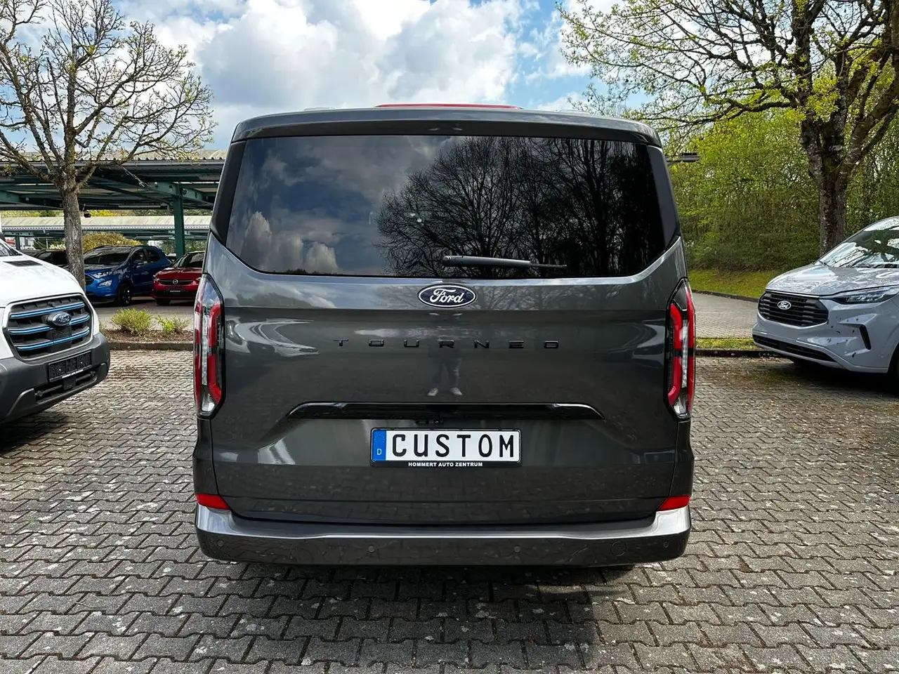 Ford Tourneo 10