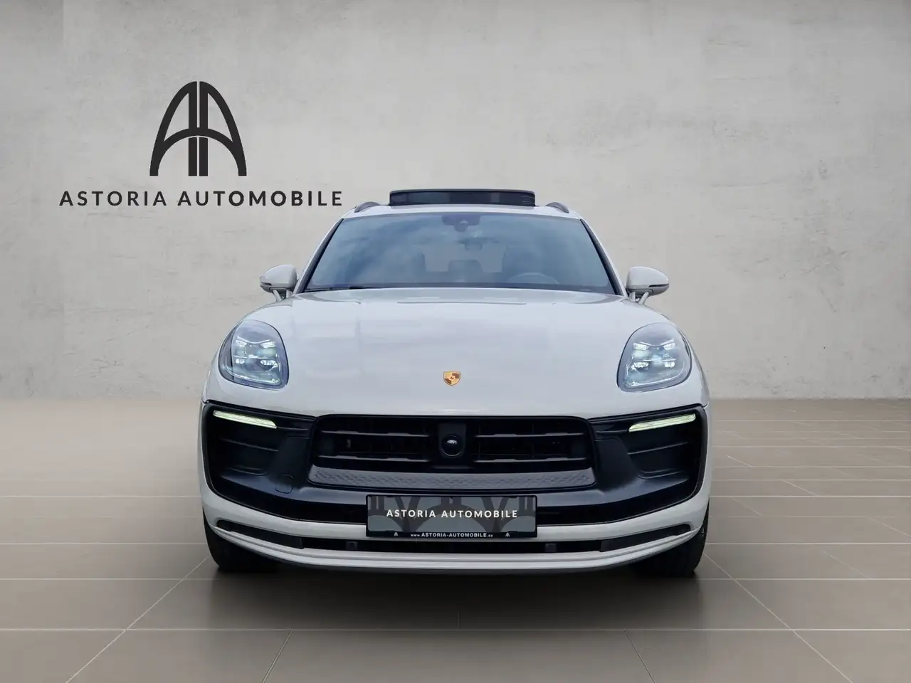 Porsche Macan 2