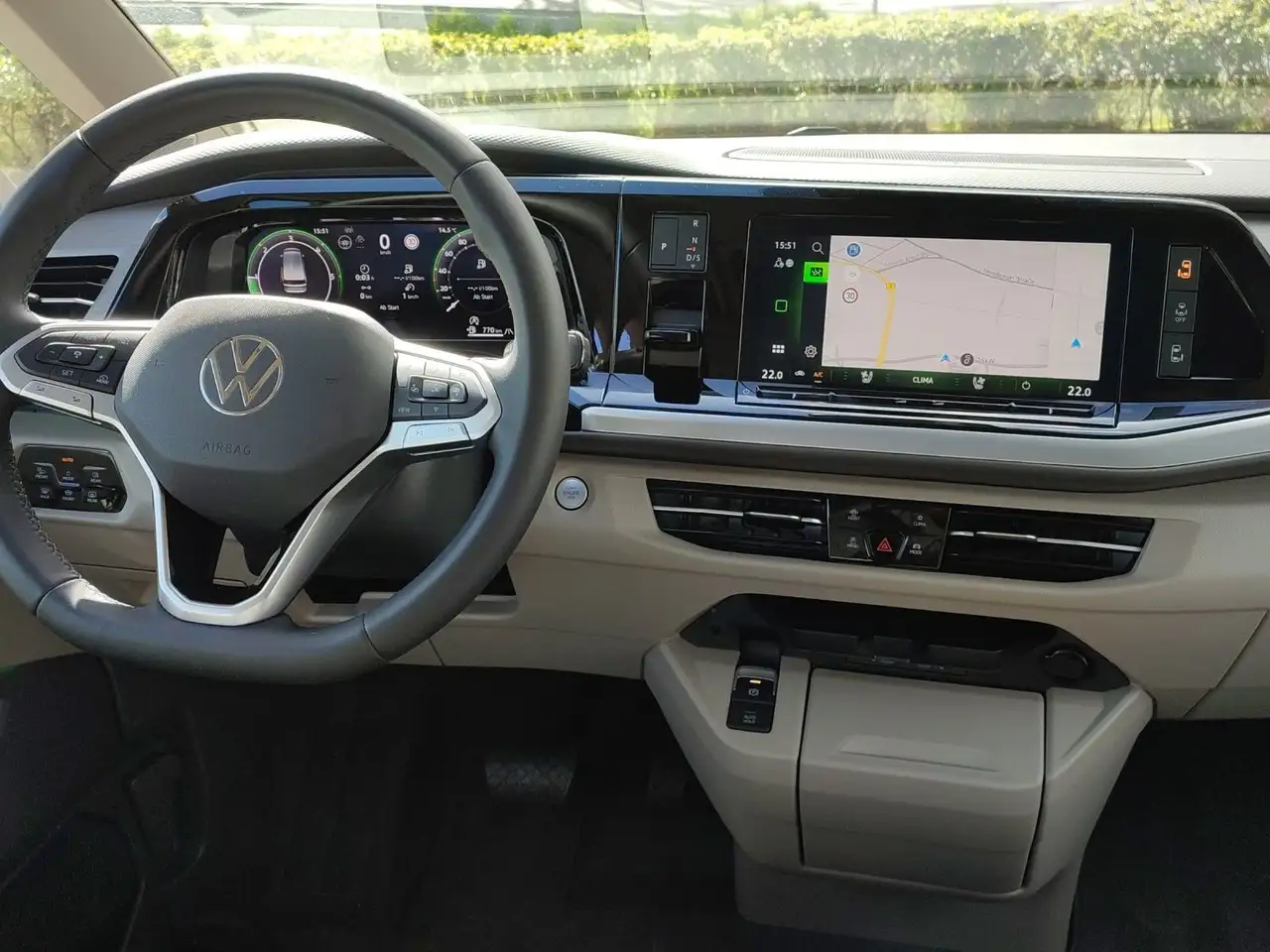 Volkswagen T7 Multivan 7