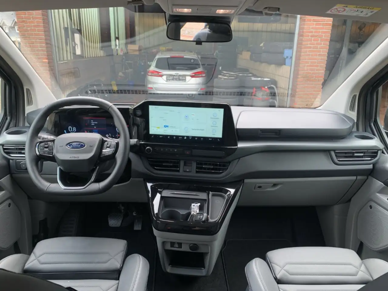 Ford Tourneo 11