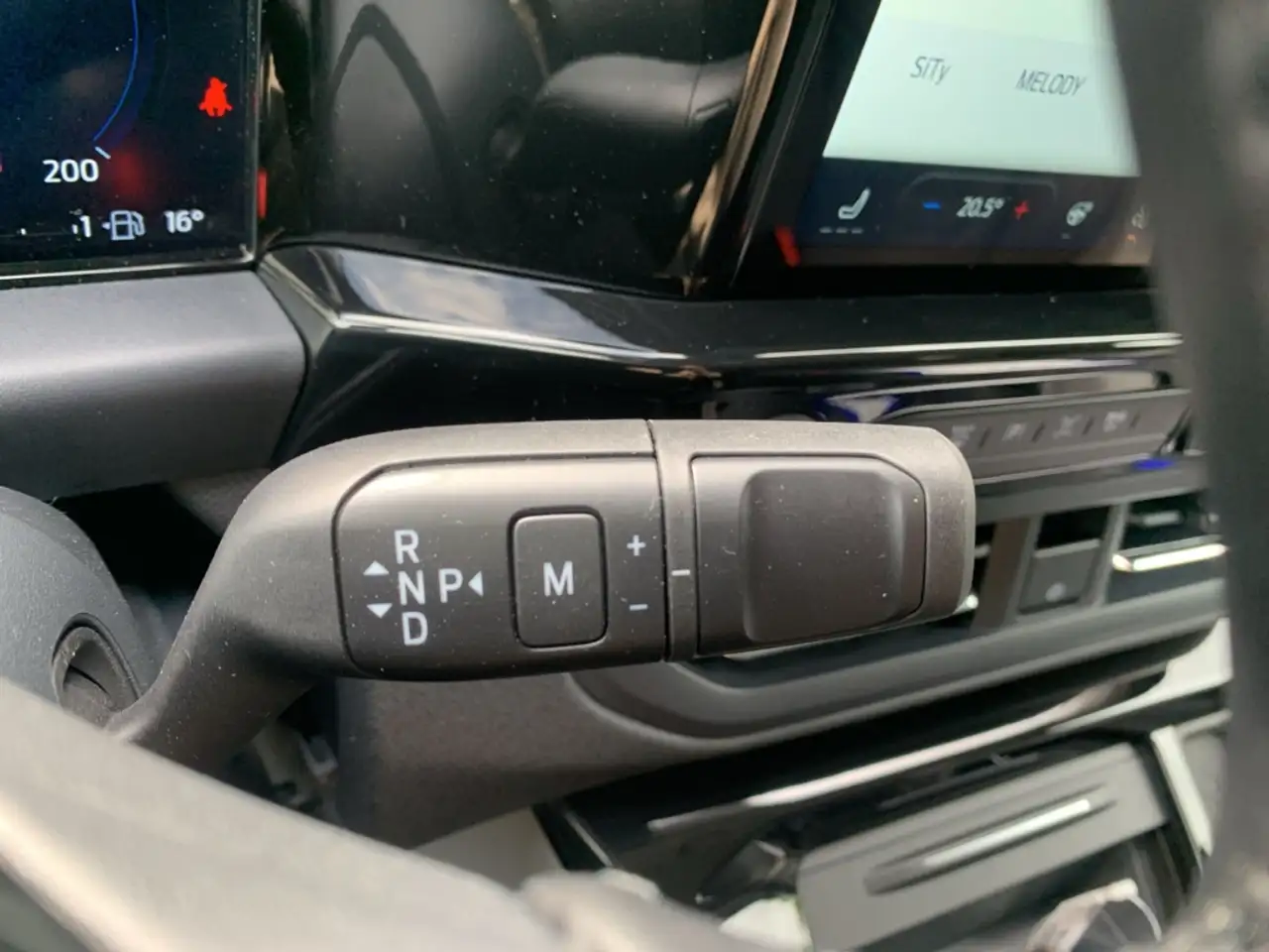 Ford Tourneo 15