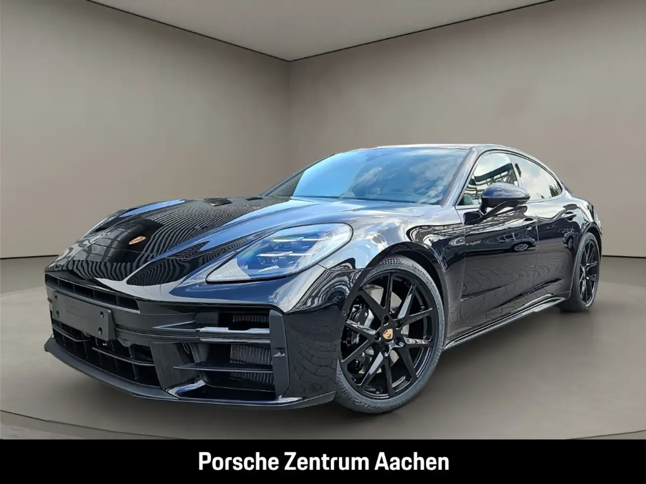 Porsche Panamera 4