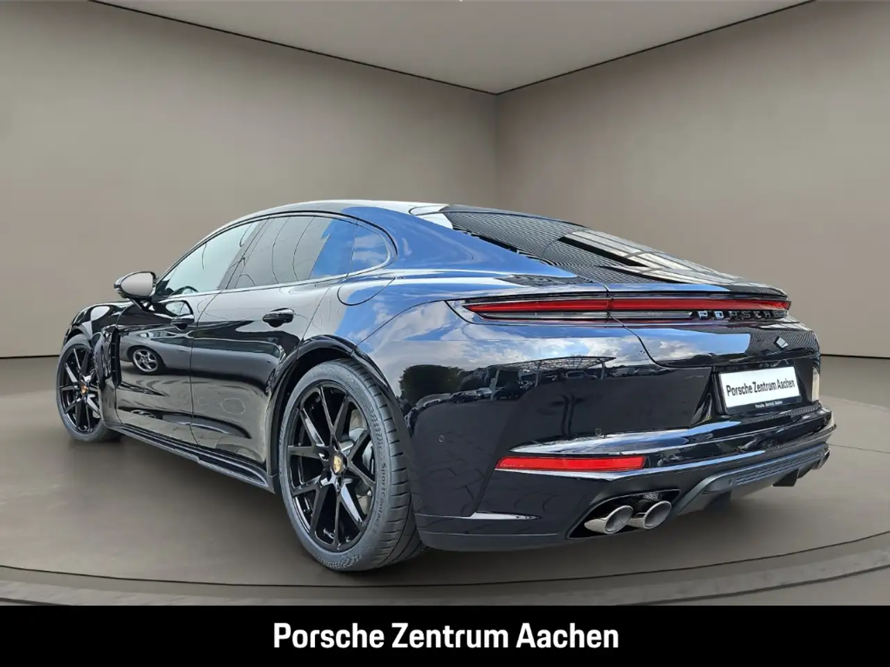 Porsche Panamera 4 3