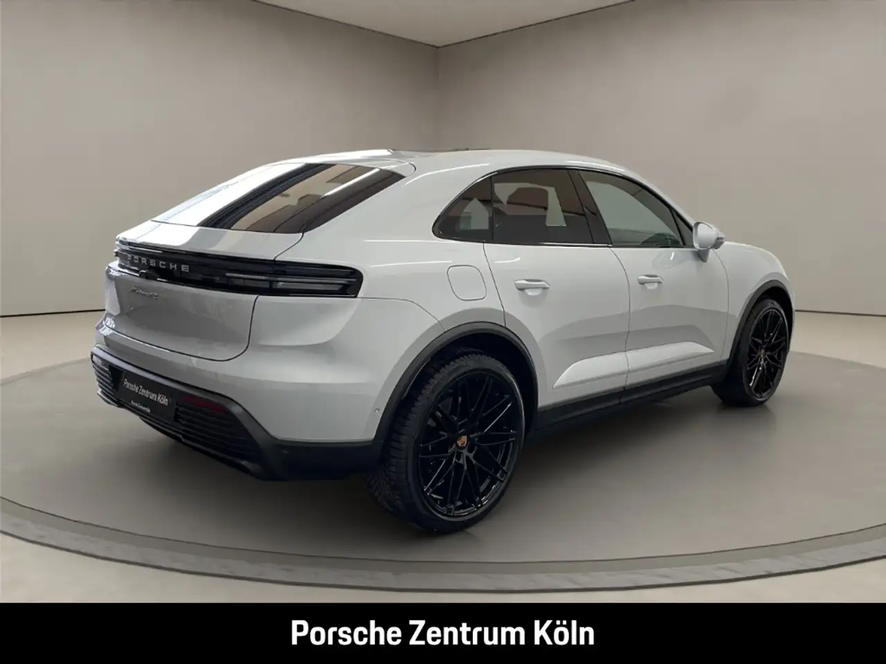 Porsche Macan 5