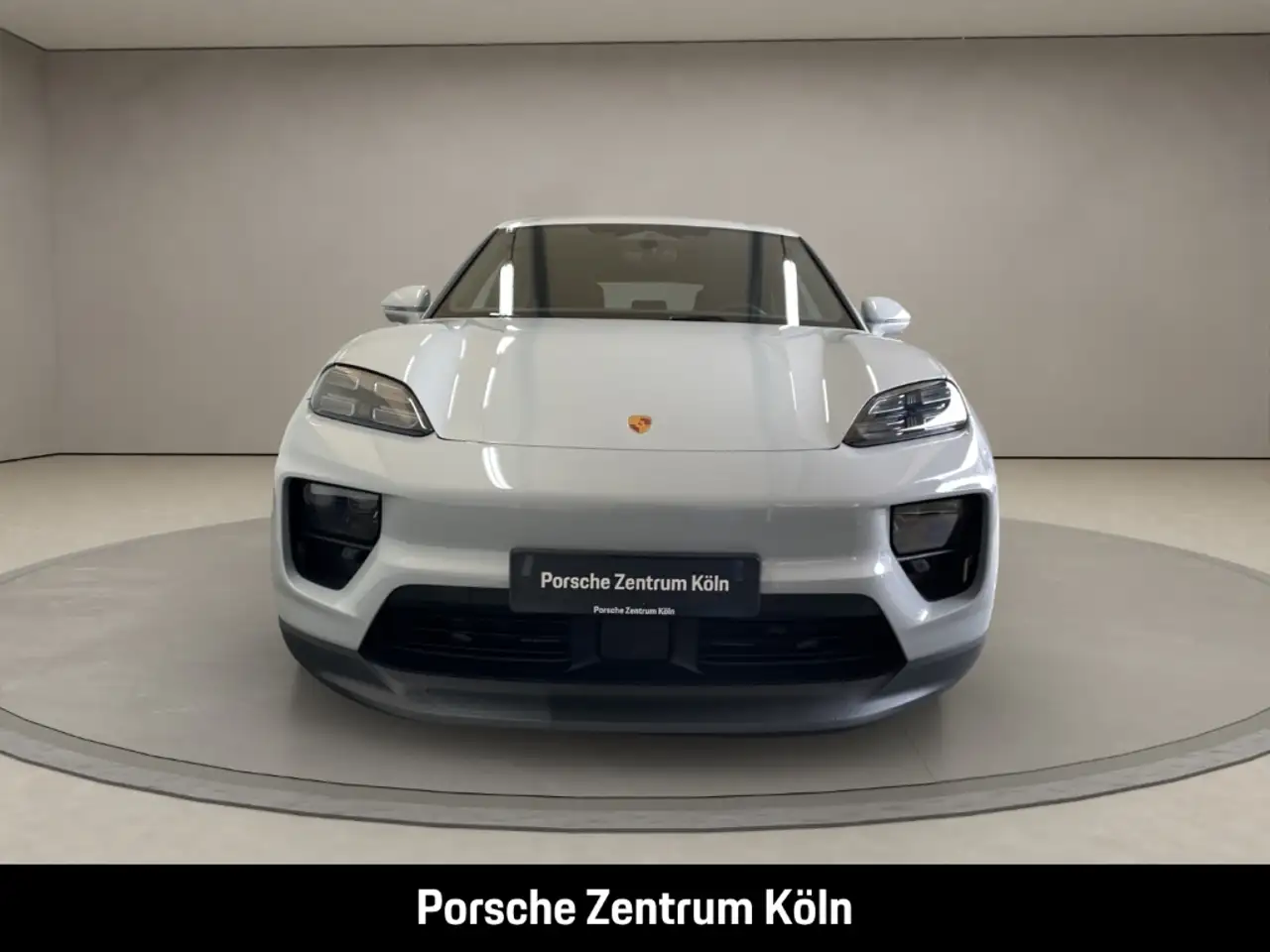 Porsche Macan 8
