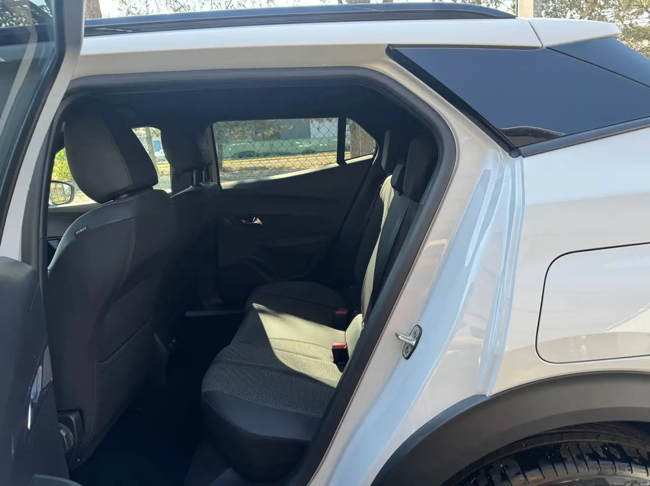 Peugeot 2008 6