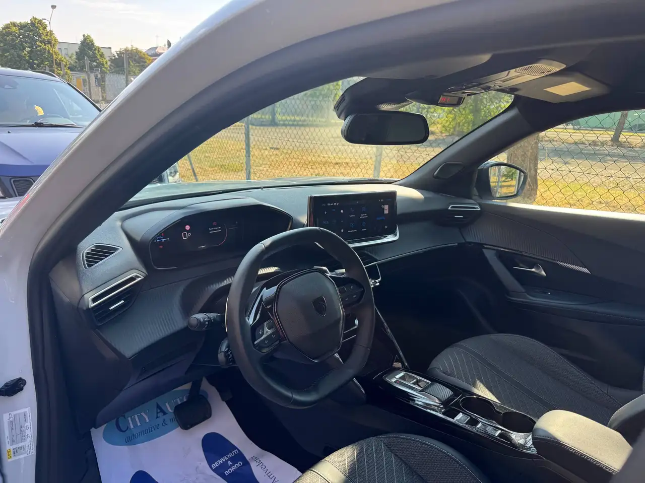 Peugeot 2008 7